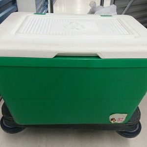 Large cooler